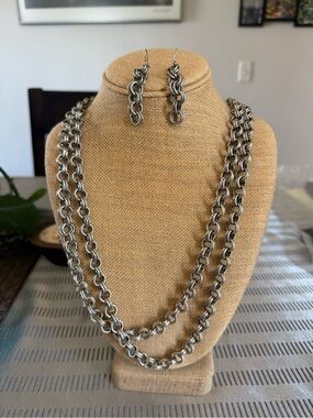 Silver-Tone Link Chain Necklace - Elegant Women’s Jewelry